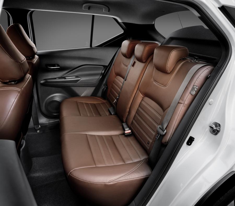 Интерьер Nissan Kicks SL 2016 года  (LA) (фото 11 из 40)